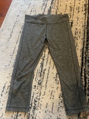 Under Armour Dark Heather Gray Athletic Leggings